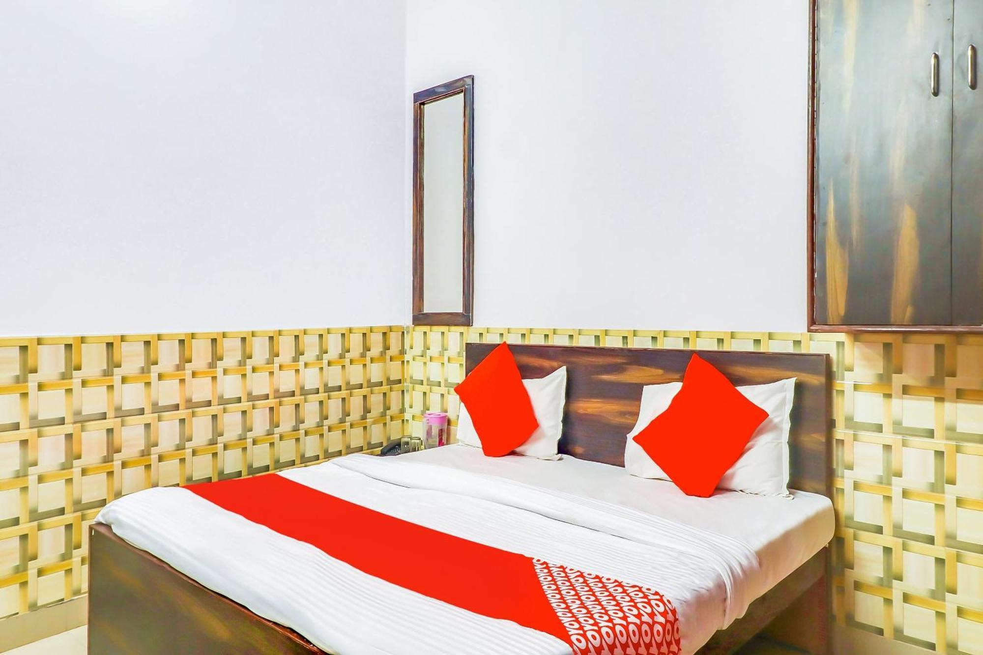 Super Collection O Dolphin Otel Lucknow Dış mekan fotoğraf