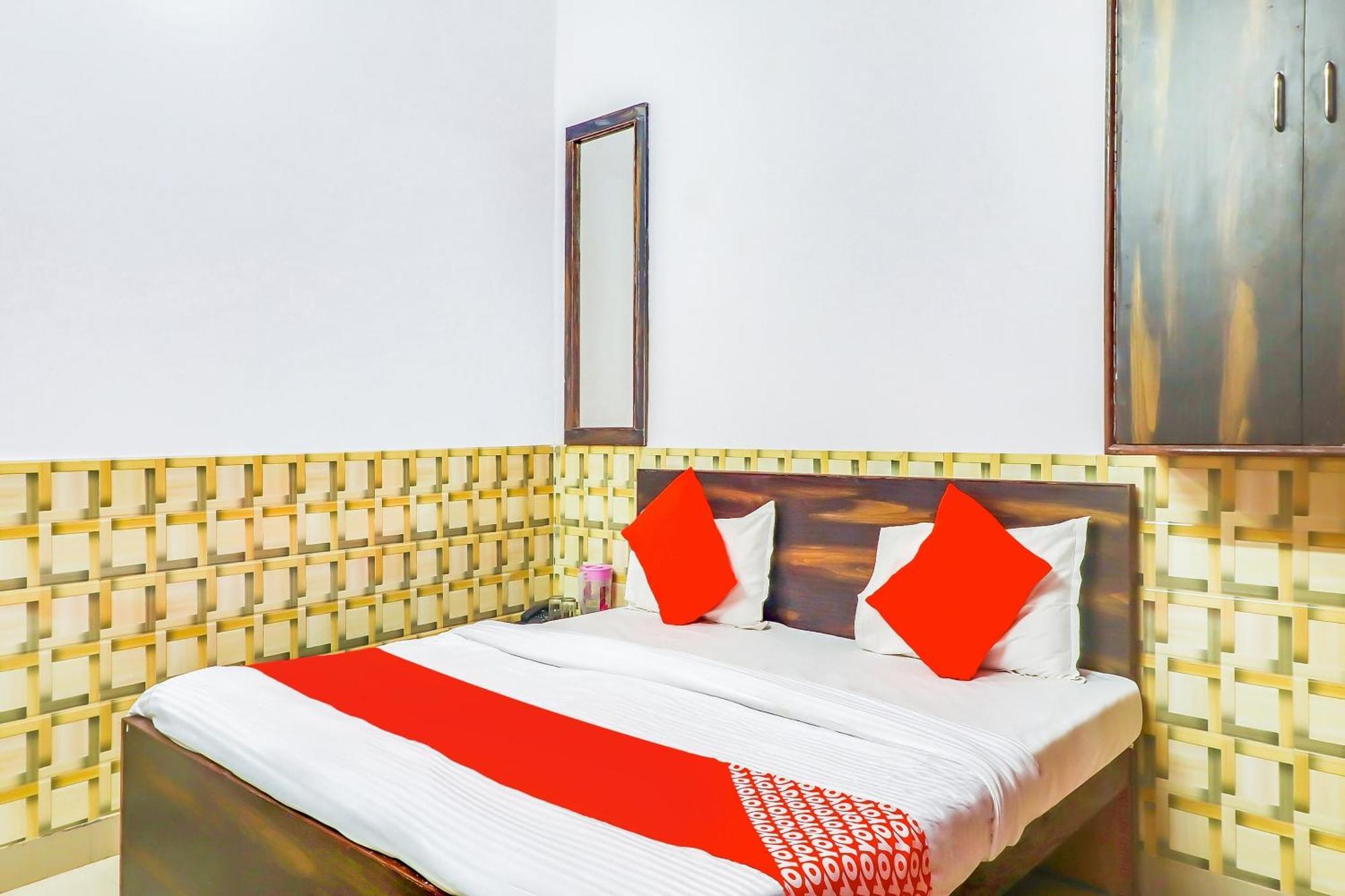 Super Collection O Dolphin Otel Lucknow Dış mekan fotoğraf